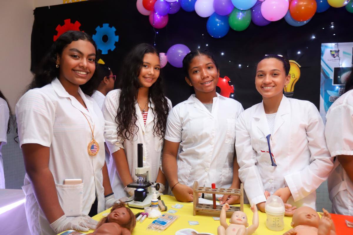 Gabriela Anaya, María Paula Pereira, Sharick De Ávila y Salomé Moreno.