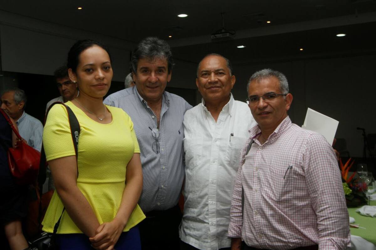 Fernanda Triana, Orlando Polanía, el ministro de Minas, Amylkar Acosta y Kelvis Quintero.