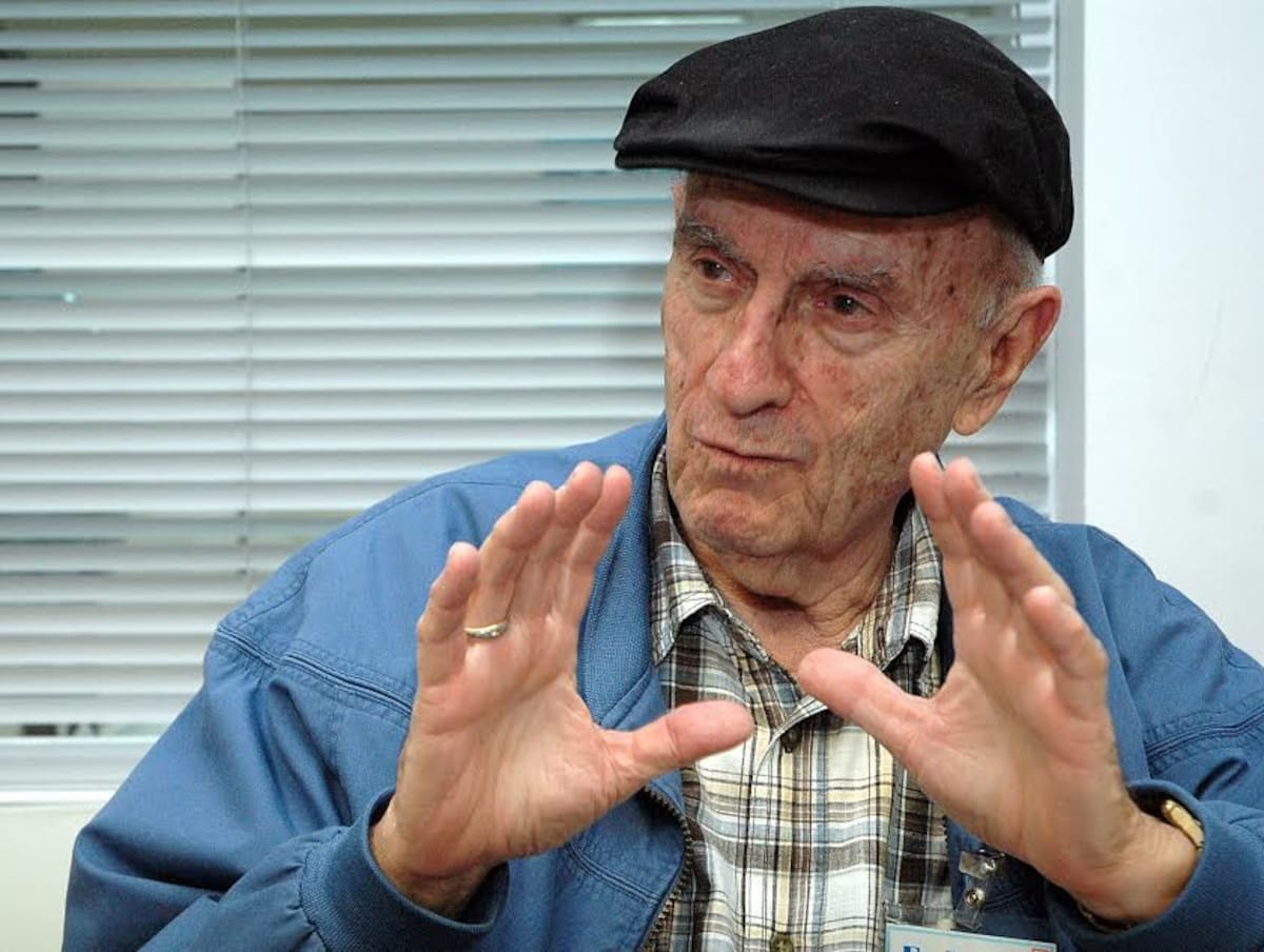 Cristóbal Díaz Ayala, historiador de la música cubana y América Latina, donó su colección con más de 150 mil piezas. “Diaz -Ayala Collection” en la Florida International University.