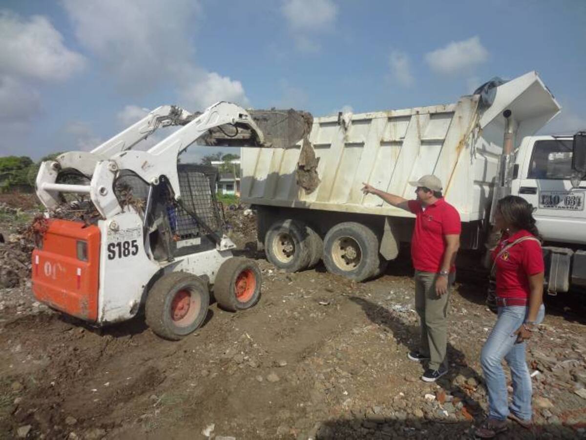 Valorización fue el enlace entre la comunidad y la oficina de Servicios Públicos para gestionar la maquinaria con la compañía de aseo. Erica Otero Brito- El Universal