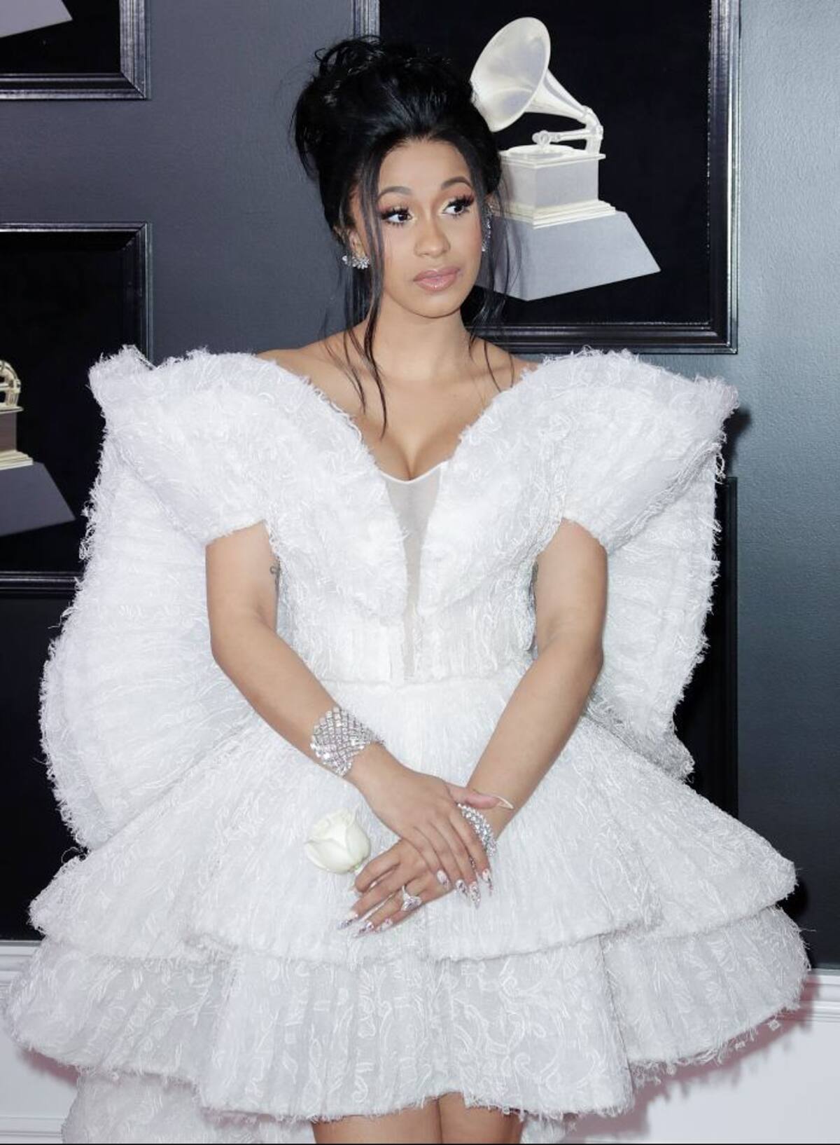 Cardi B. Al parecer esta famosa pensó que iba para su boda. EFE
