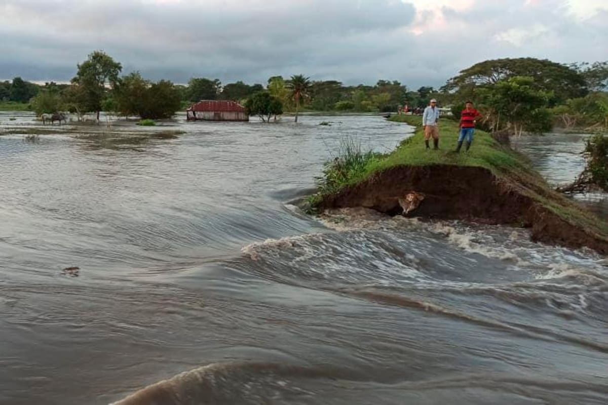 Continúan las emergencias por las lluvias en Bolívar
