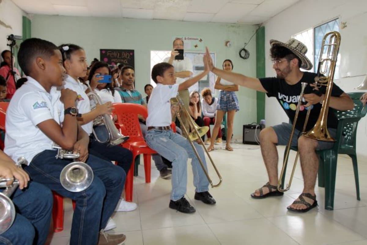 Instantes del Taller Magistral de Música, con músicos norteamericanos dirigidos a niños y jóvenes de Cartagena. Luis Eduardo Herrán