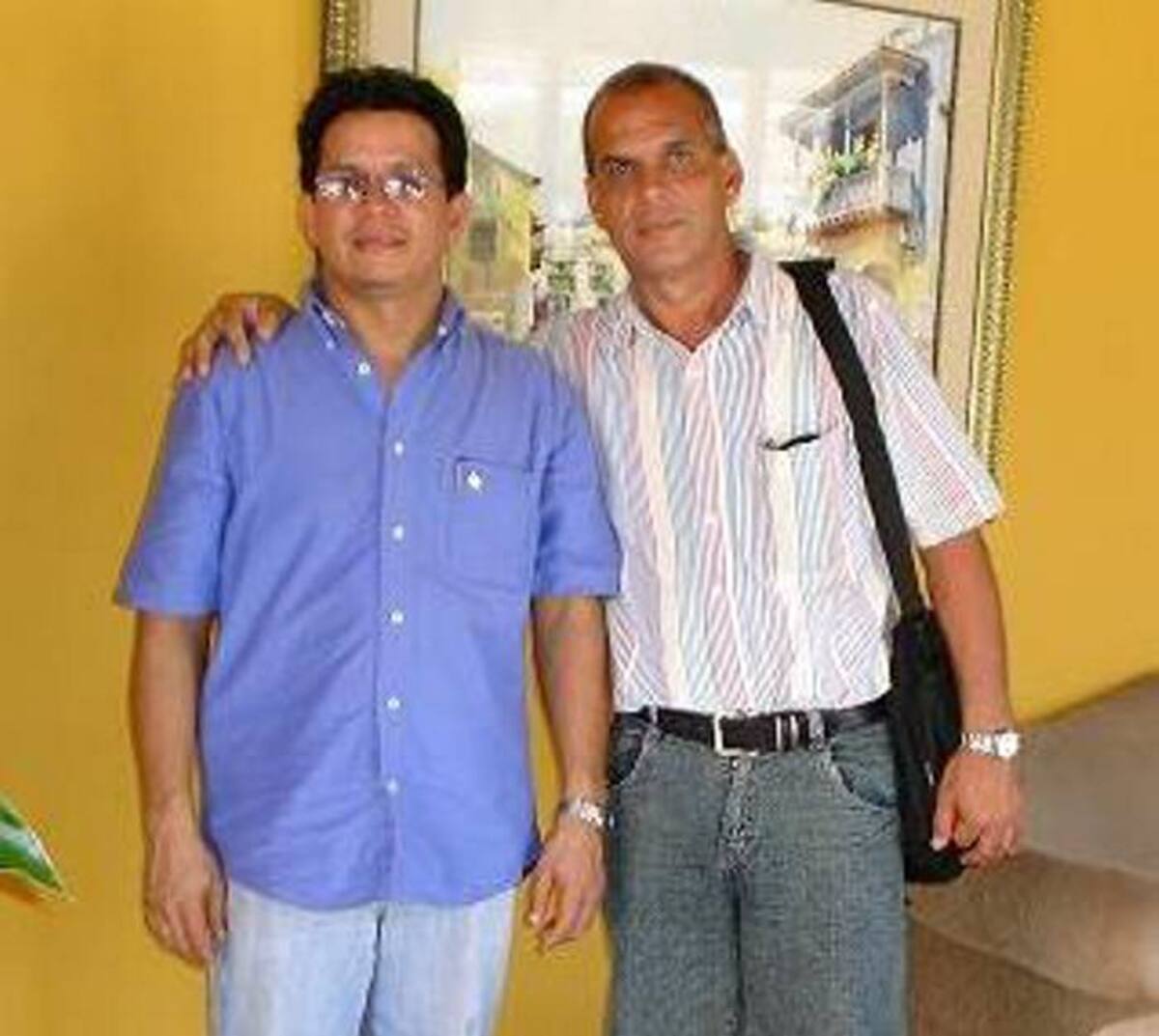 Profesor Johon Gutiérrez, rector de la Universidad Antonio Nariño sede Cartagena y Juan Alfredo Cabrera Hernández de Cuba. Cortesía