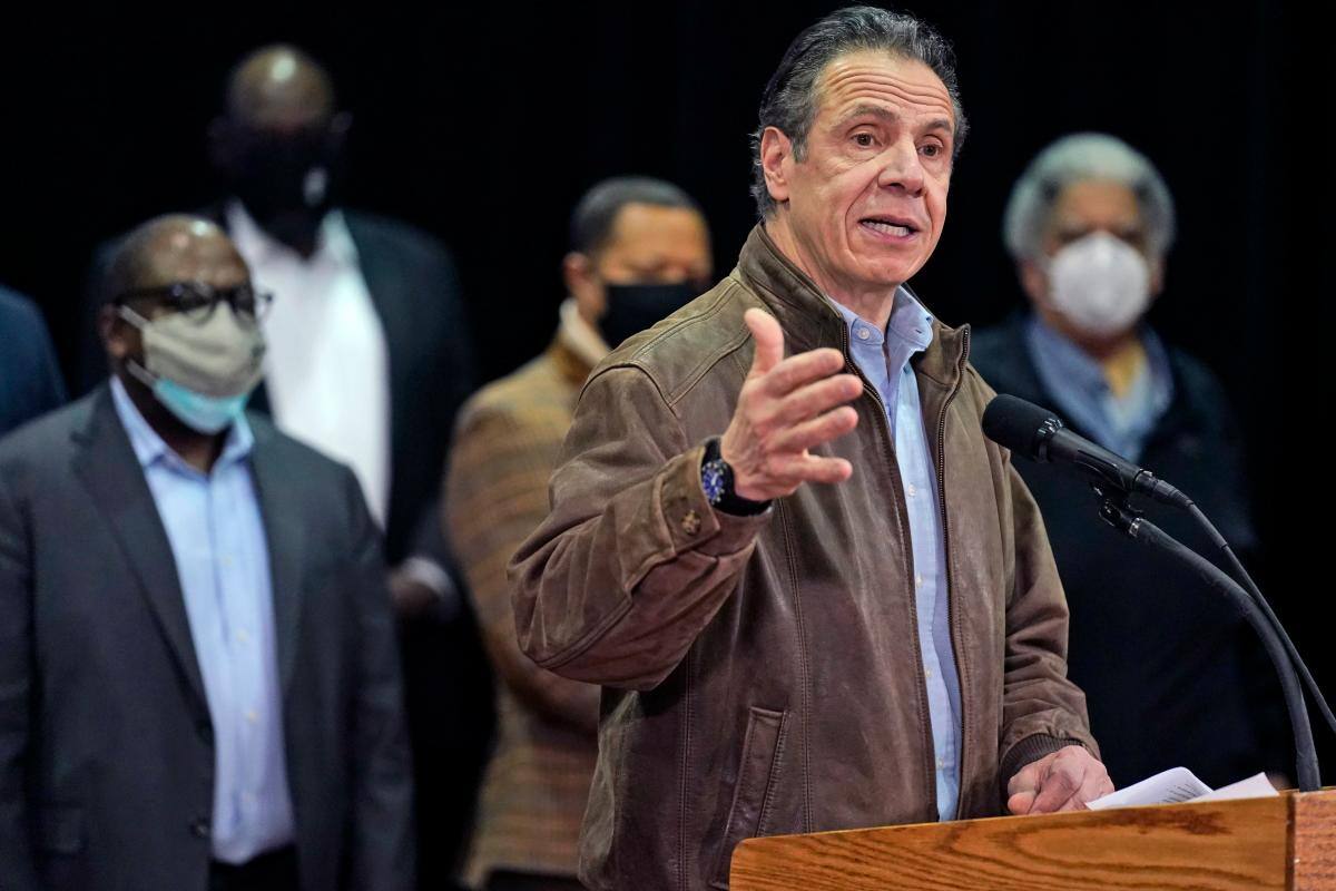 Escándalo sexual salpica al gobernador de Nueva York