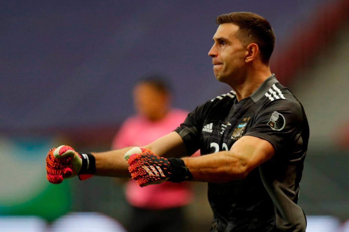 Faryd Mondragón: “A los jugadores de Colombia les faltó malicia en los penales”