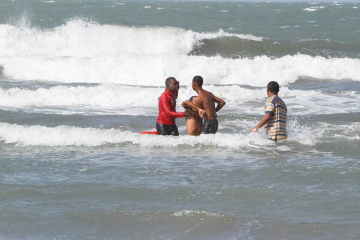 70 salvavidas custodian las playas habilitadas en Bocagrande, Castillogrande, El Laguito, Playa Blanca y Manzanillo. Archivo