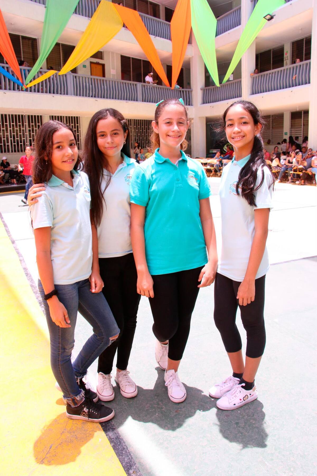 Daniela Iriarte, Gabriela Castillo, Sara Valest e Isabella Berbesi.