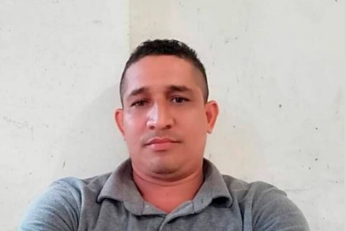 Iban tres en una moto: fatal choque deja un hombre muerto y dos heridos