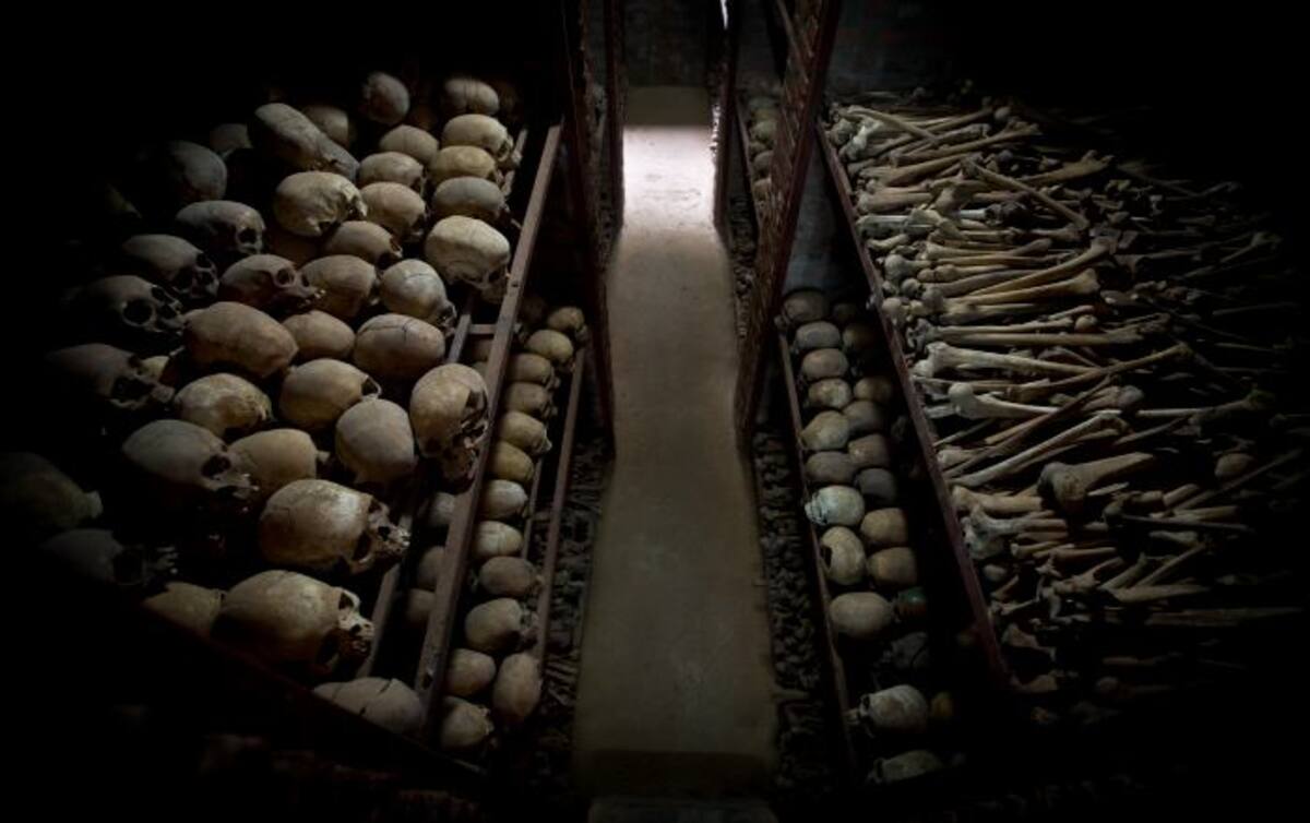 Los restos de los asesinados se conservan en el lugar. AFP