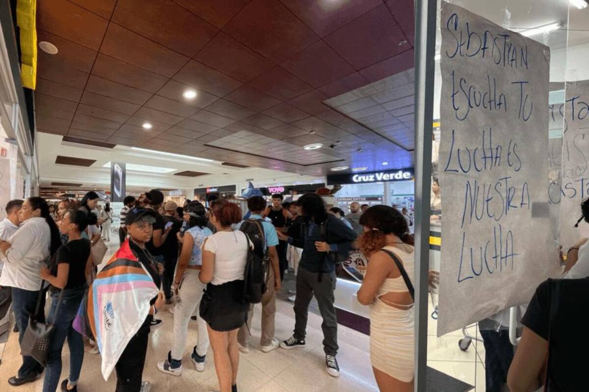 Video: Disculpas públicas de Dollarcity acaba en protesta dentro del MallPlaza