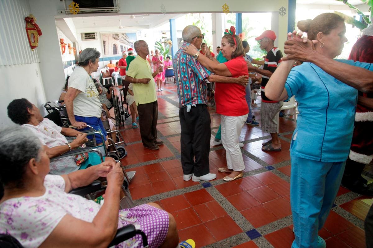 Así ha contratado Participación la atención de adultos mayores en Cartagena