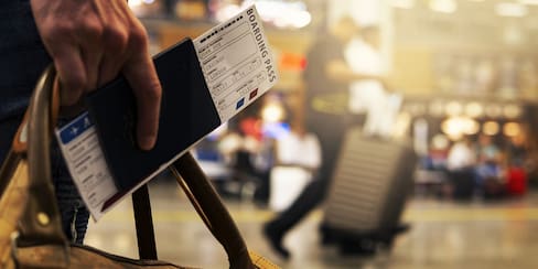 Elementos prohibidos y restringidos en vuelos: lo que no puedes llevar en tu equipaje