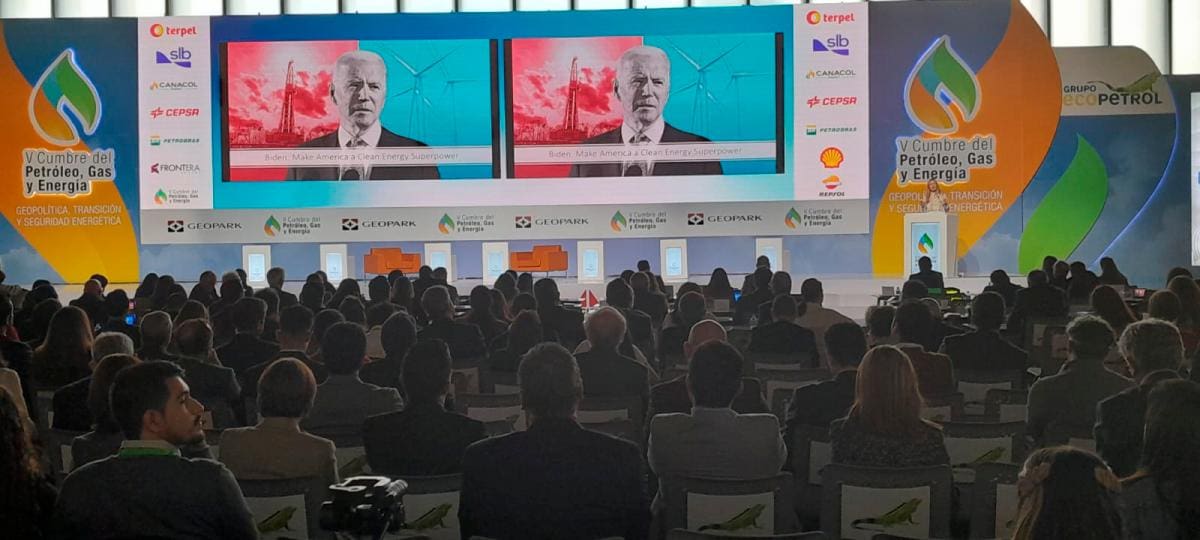 La V Cumbre del Petróleo, Gas y Energía se desarrolla en Ágora Bogotá Centro de Convenciones. //HFA-EU.