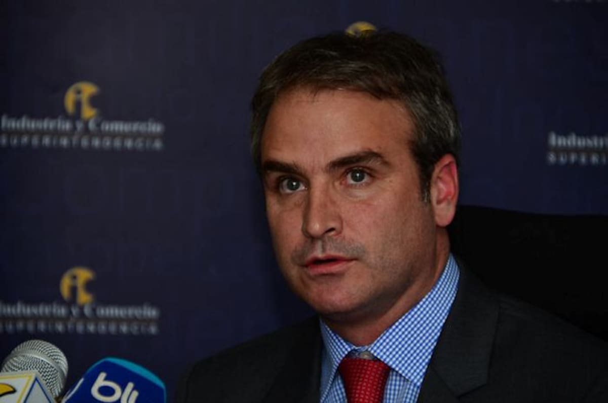Pablo Felipe Robledo, superintendiente de Industria y Comercio. COLPRENSA