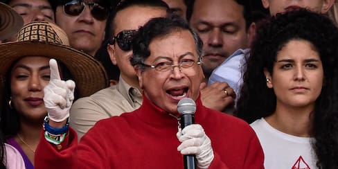 “Libertad o muerte”: Petro desafía al Congreso con símbolos históricos