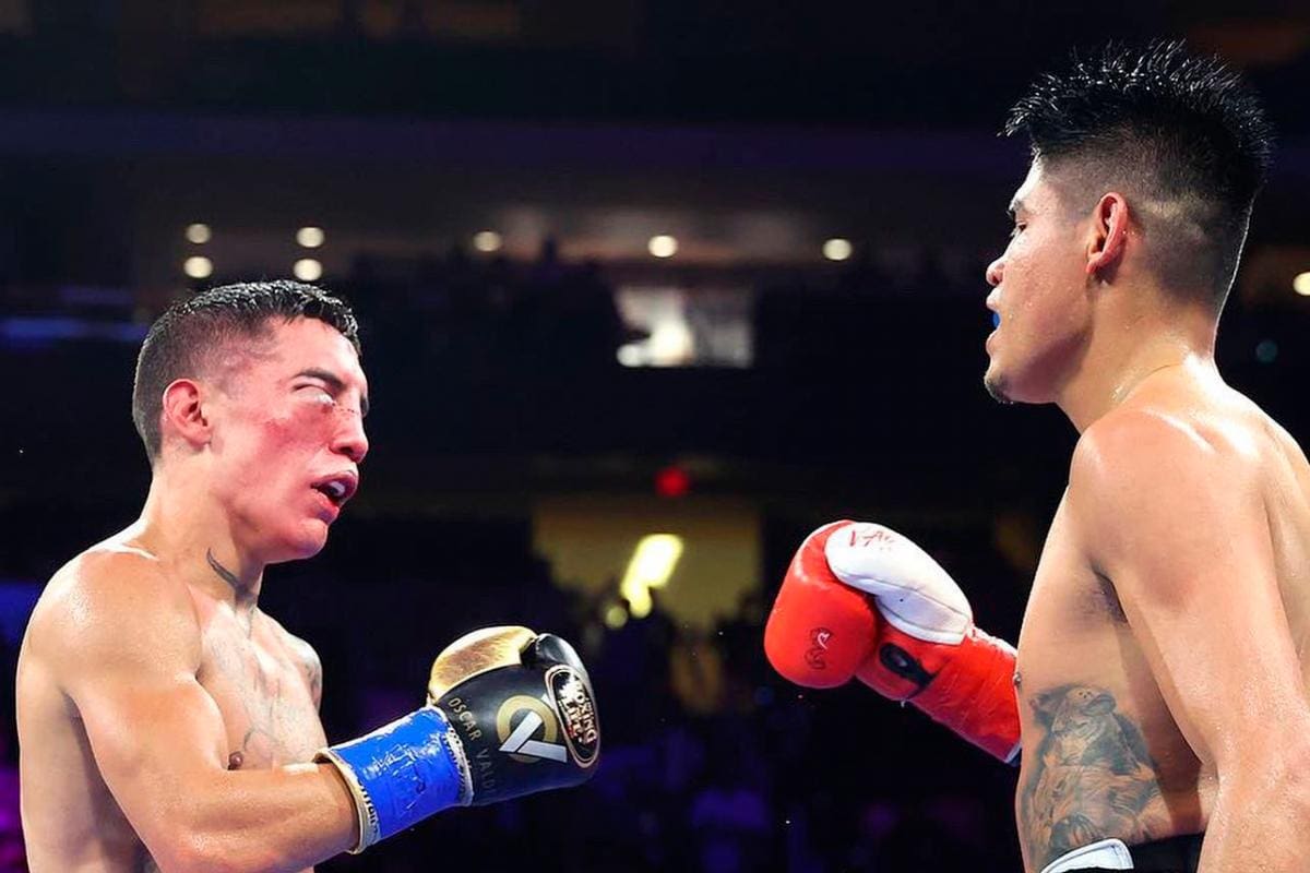 Mexicano Emanuel Navarrete venció a su compatriota Óscar Valdez
