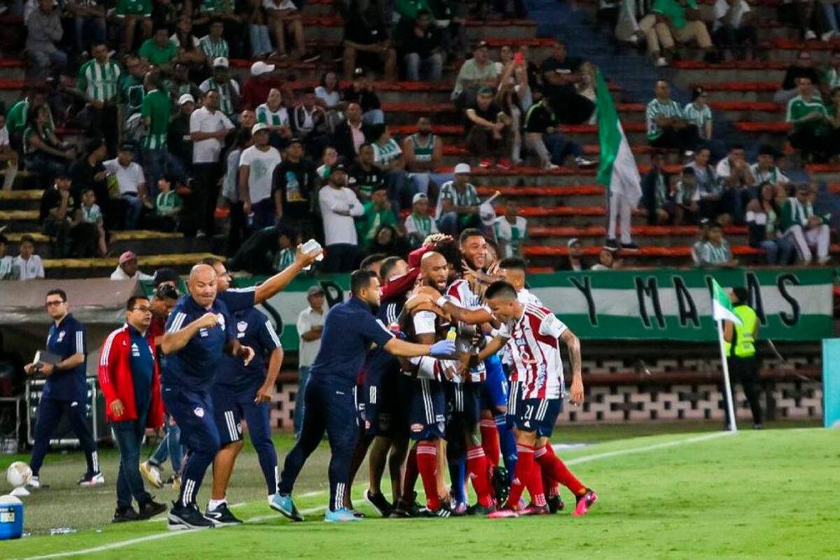 ¡Se siguió sacudiendo!: Junior asaltó el templo de Nacional en Medellín