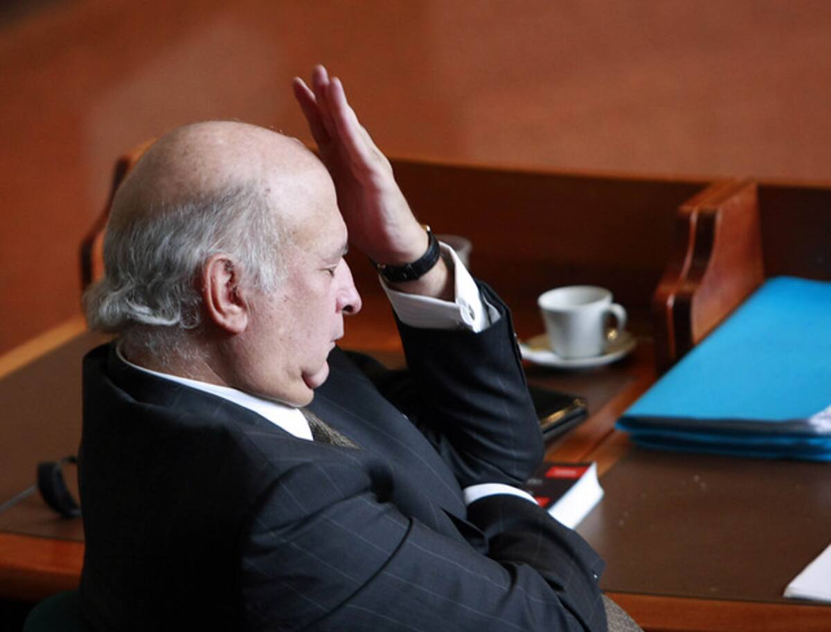 Exministro Sabas Pretel de La Vega, investigado por el escándalo de la "Yidispolitica" Exministro Sabas Pretel de La Vega, investigado por el escándalo de la "Yidispolitica"
