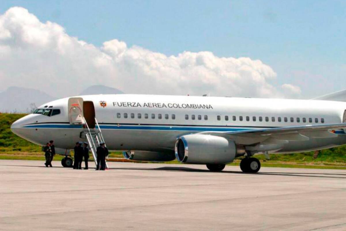Crisis Viva y Ultra: Petro ordena usar aviones de la FAC y el presidencial
