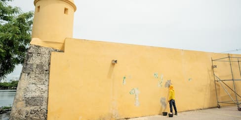 Así avanza mantenimiento en baluartes de Cartagena