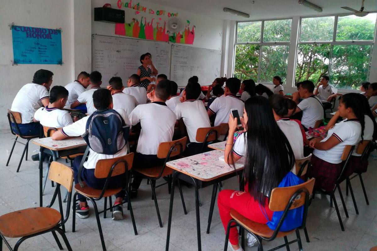 Estudiantes de colegios públicos regresarán a clases con PAE, aseo y vigilancia