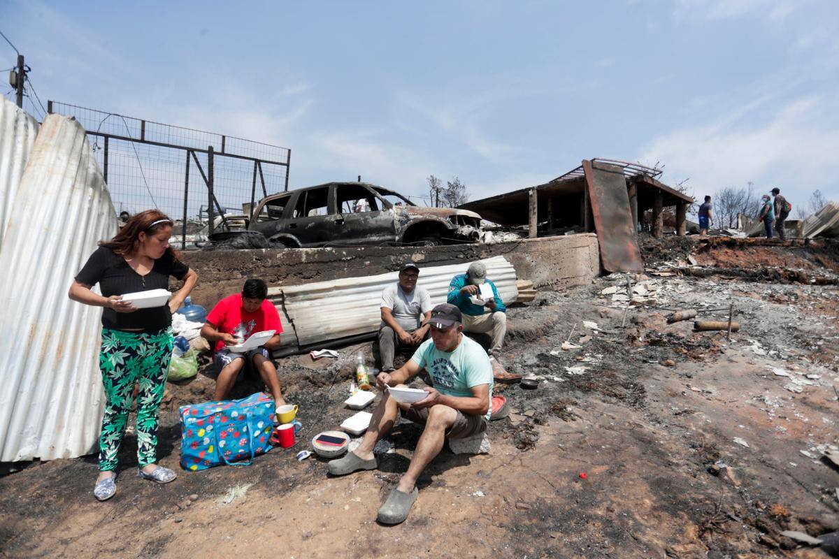 Crece el número de muertos por incendios en Chile: ya son 112