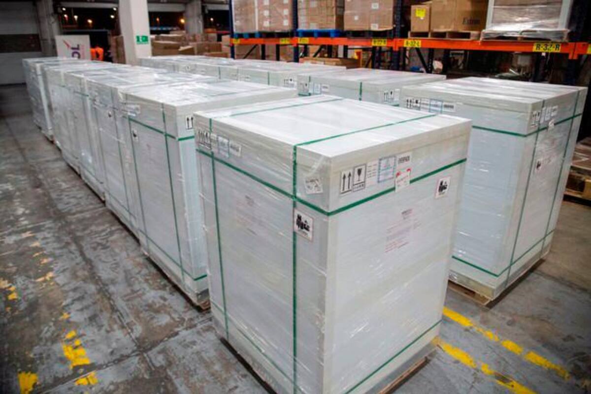 Llegaron 1.1 millones de vacunas Moderna a Colombia