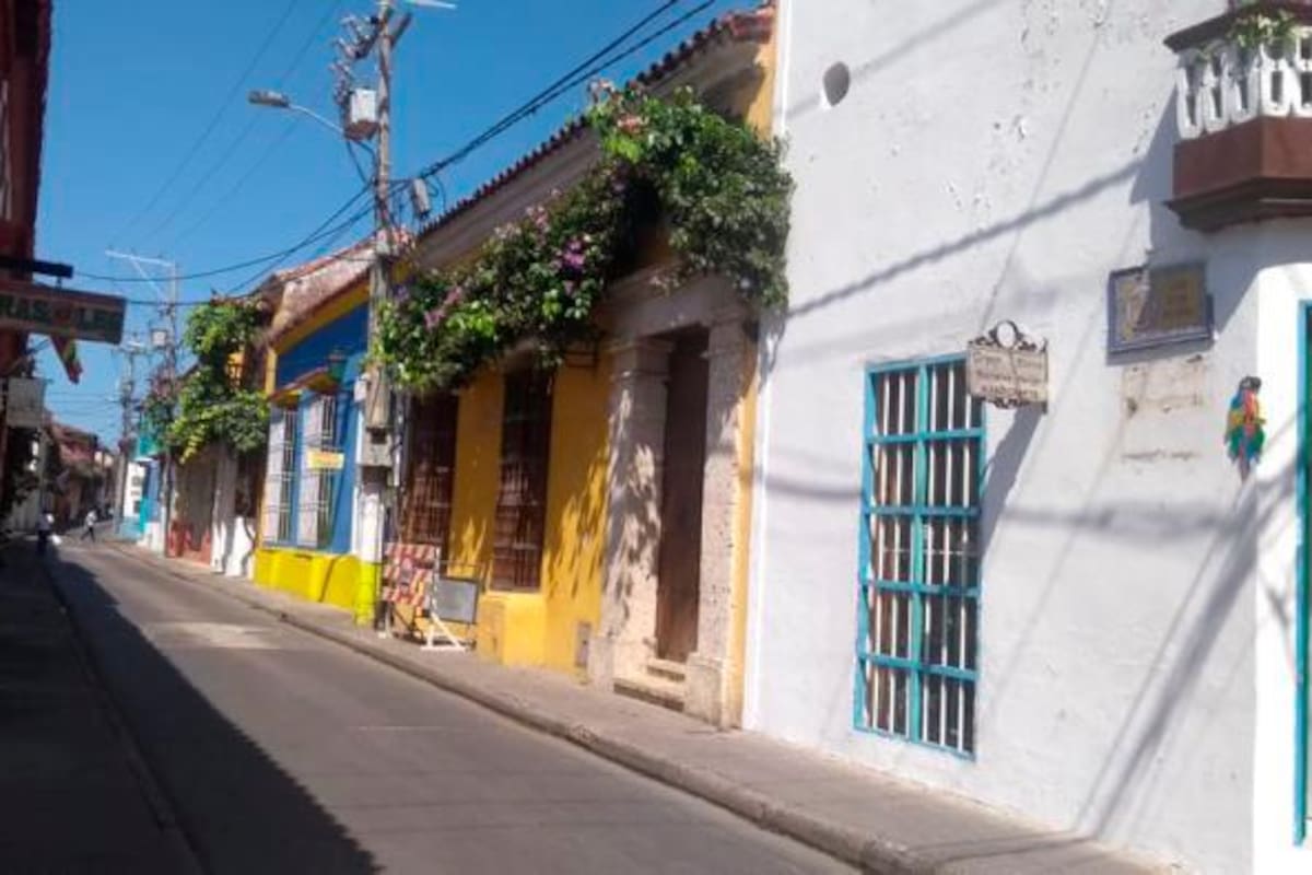 Hasta las nomenclaturas se están robando en el Centro; vecinos lanzan SOS