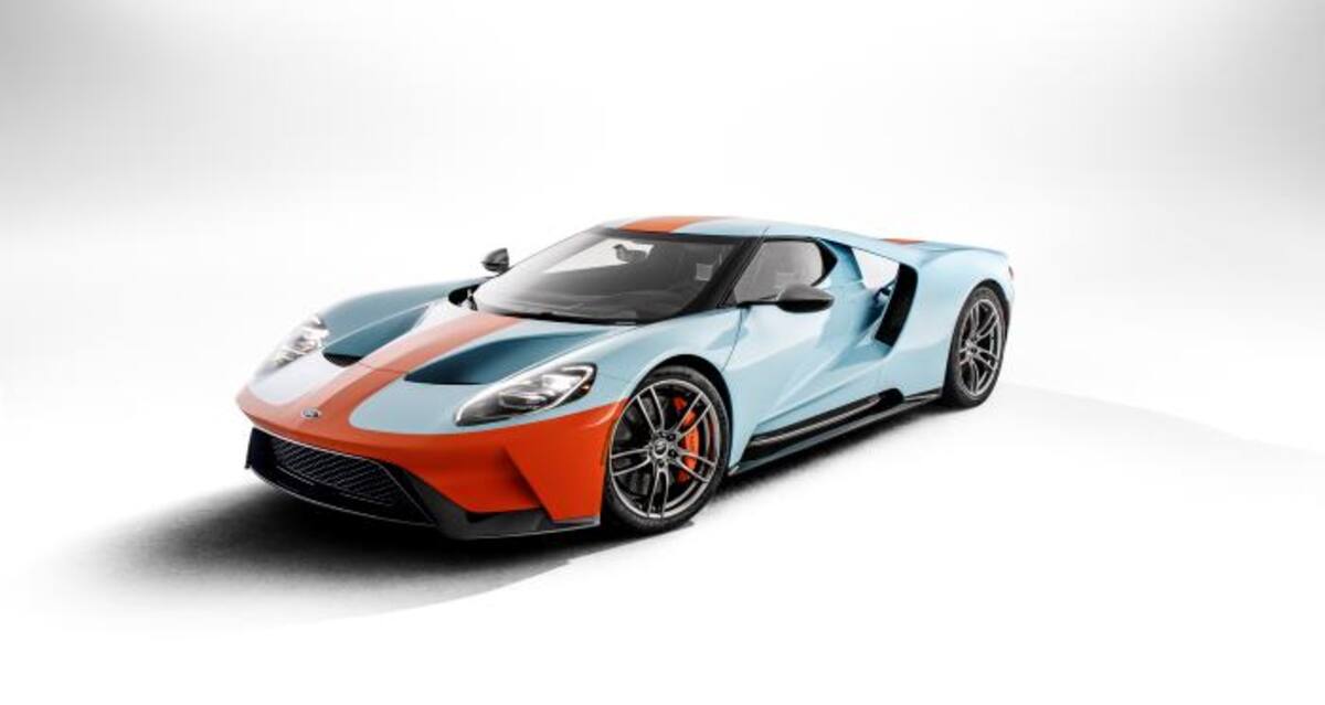 El nuevo Ford GT Heritage Edition estará disponible durante solo dos años, con relieves visibles de fibra de carbono del número 9 en 2019 y el número 6 en 2020. Cortesía