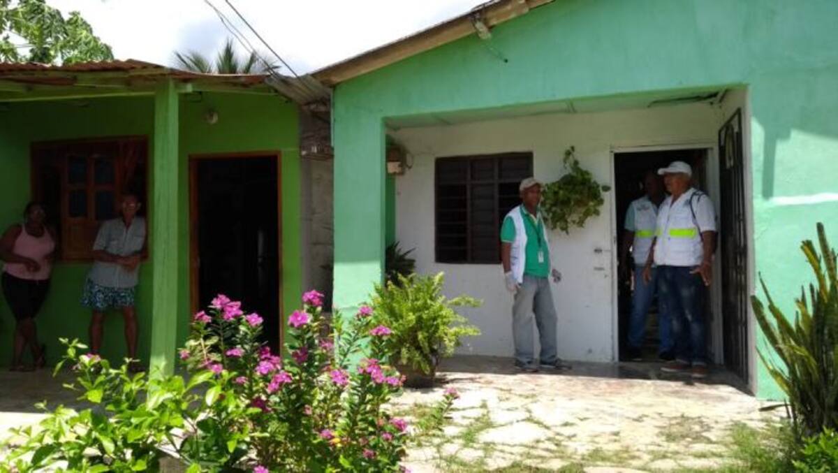 La Secretaría de Salud está visitando cada una de las casas del barrio El Caño, donde residían los niños fallecidos. Cortesía