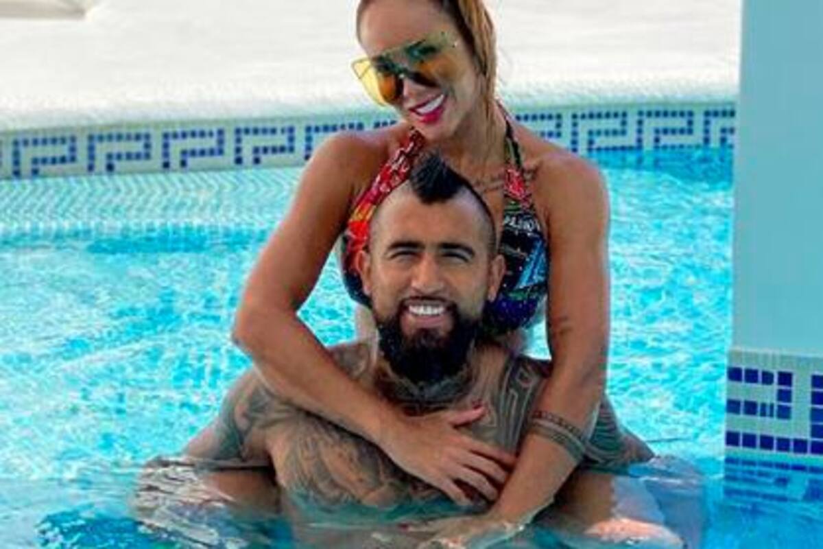 Modelo colombiana Sonia Isaza, feliz con Arturo Vidal