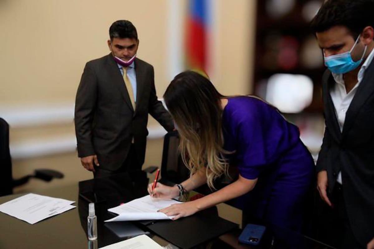 Tramitan leyes para garantizar derecho de las mujeres a la mestruación adecuada