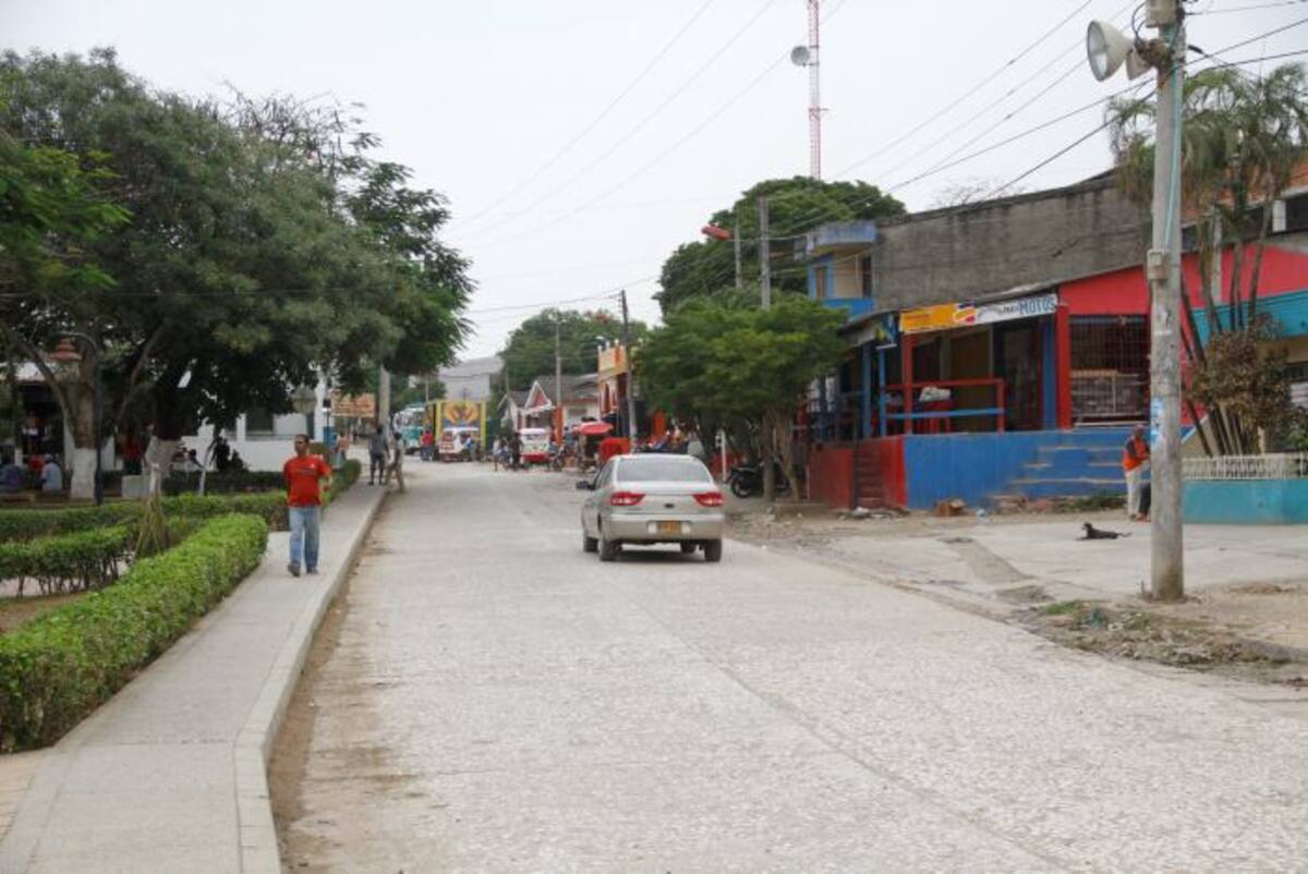 Vía principal dl municipio de Villanueva, Bolívar Óscar Diaz