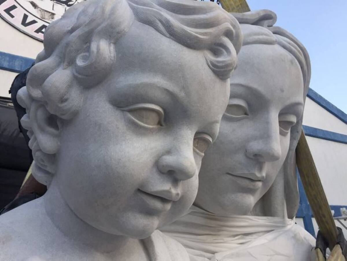 La Virgen del Carmen, la patrona de los conductores y navegantes, es una escultura que pesa más de 35 toneladas. Cortesia