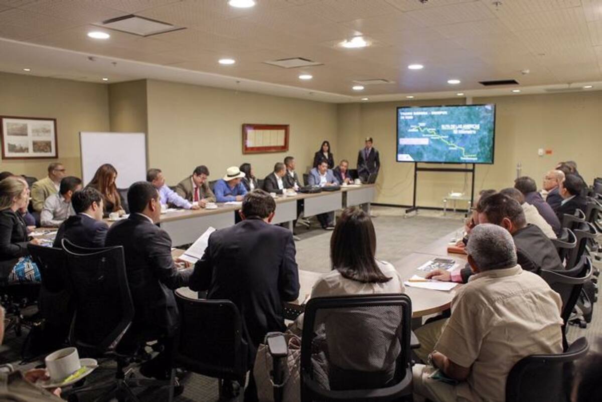 Al encuentro acudieron 25 alcaldes y el Gobernador de Bolívar. Esta reunión había sido agendada desde la pasada Cumbre de Alcaldes. Cortesía