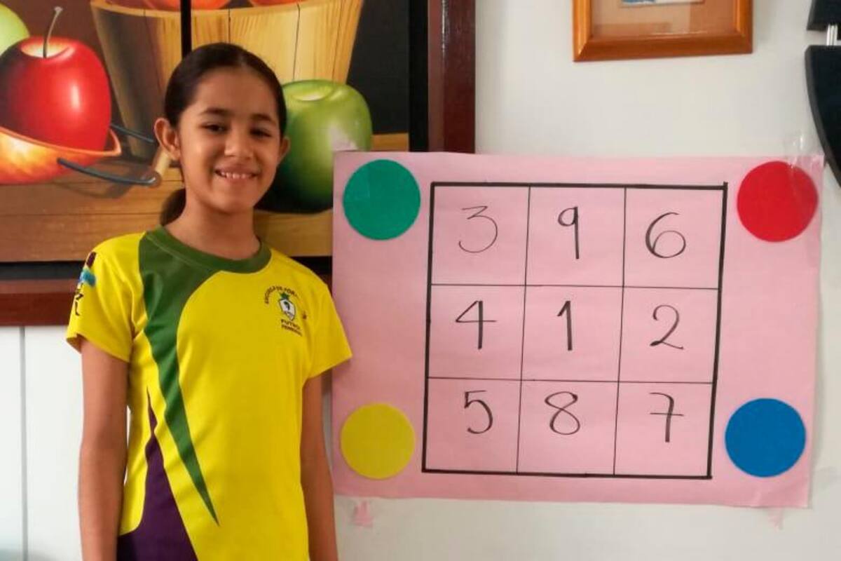 Escuela de fútbol femenino La Villa entrena de manera virtual