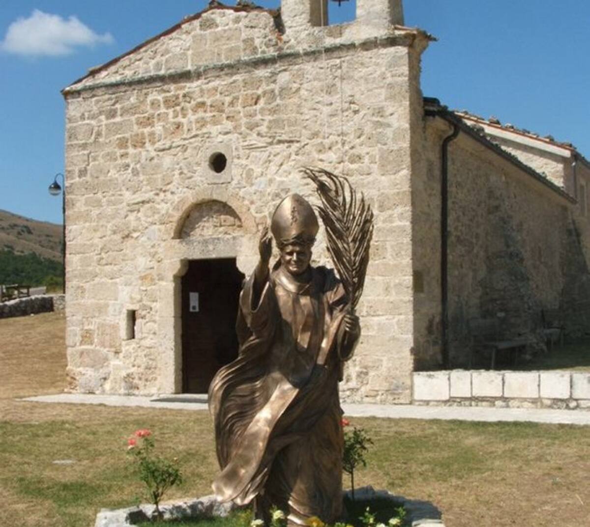 Esta es la iglesia donde fue robada la sangre de Juan Pablo II. AFP