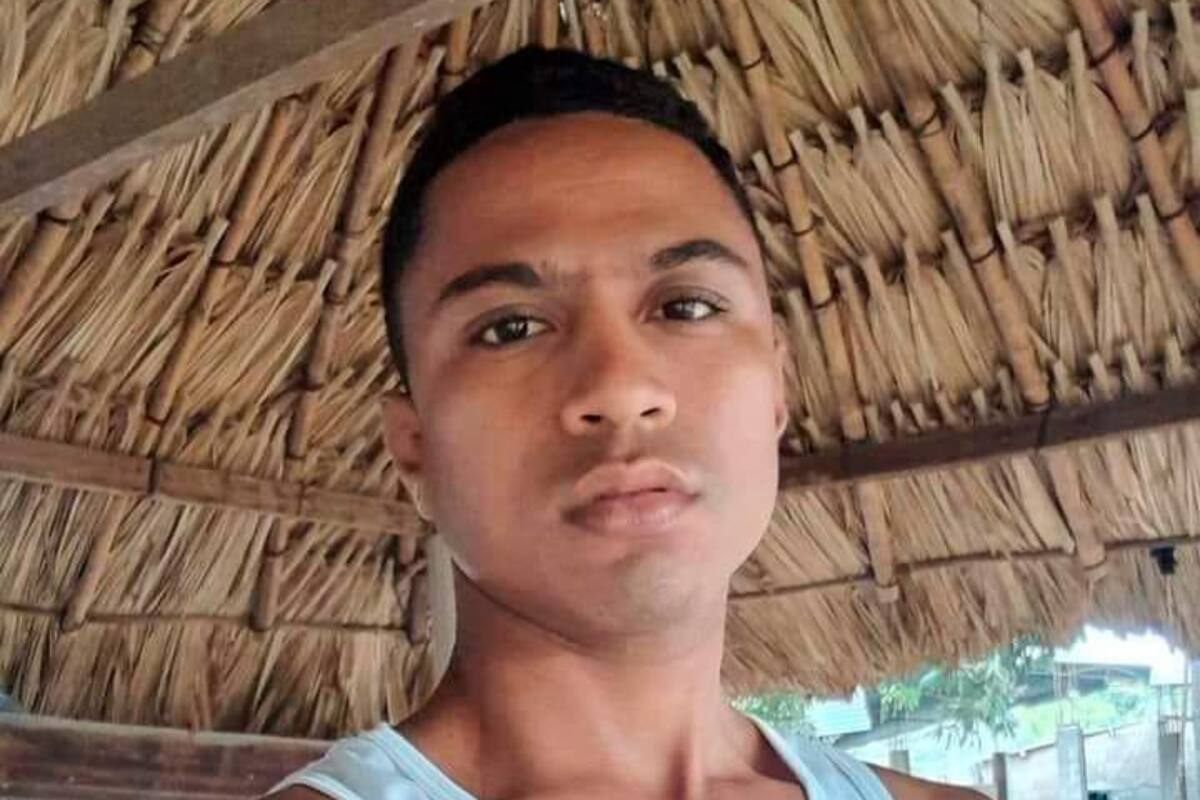 Sicario mató a balazos a motociclista mientras iba manejando
