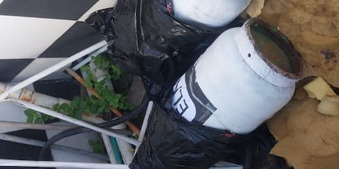 Autoridades ubicaron otros 2 cilindros de gas en Soledad, Atlántico, con insignias del ELN