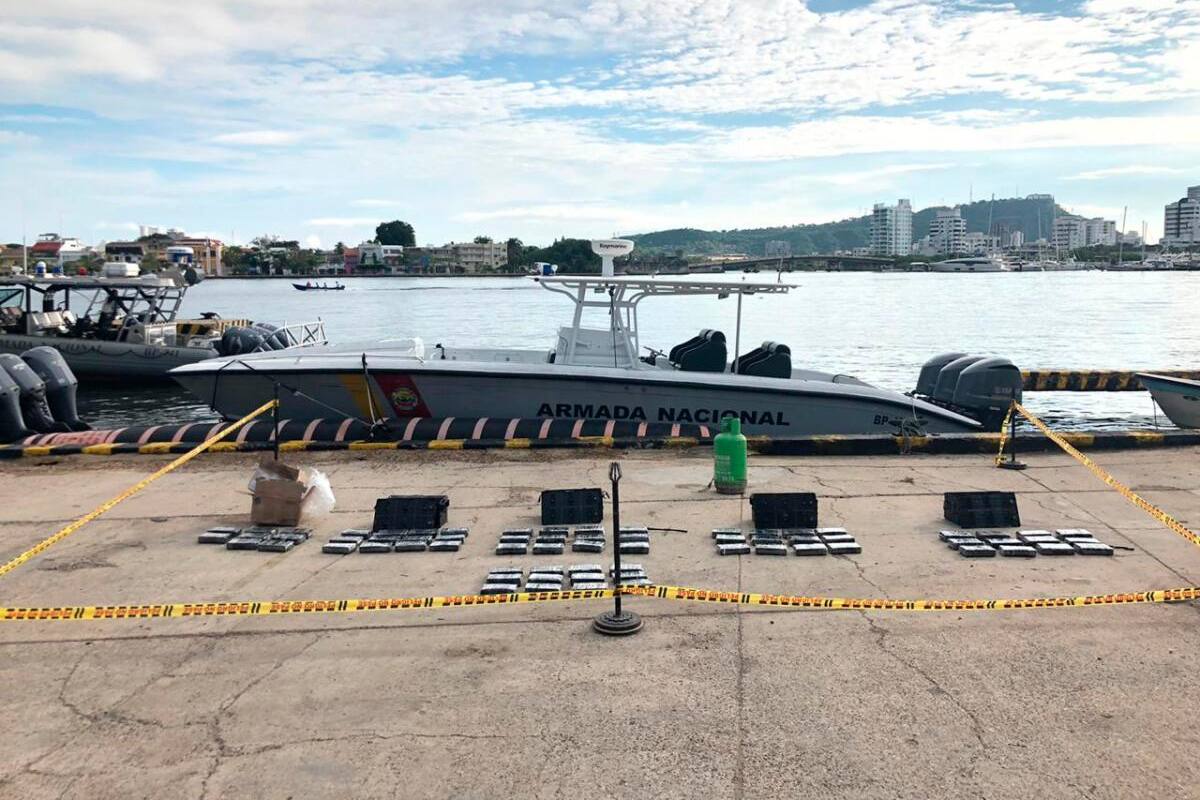 Hallan 80 kilos de cocaína en motonave, en Cartagena