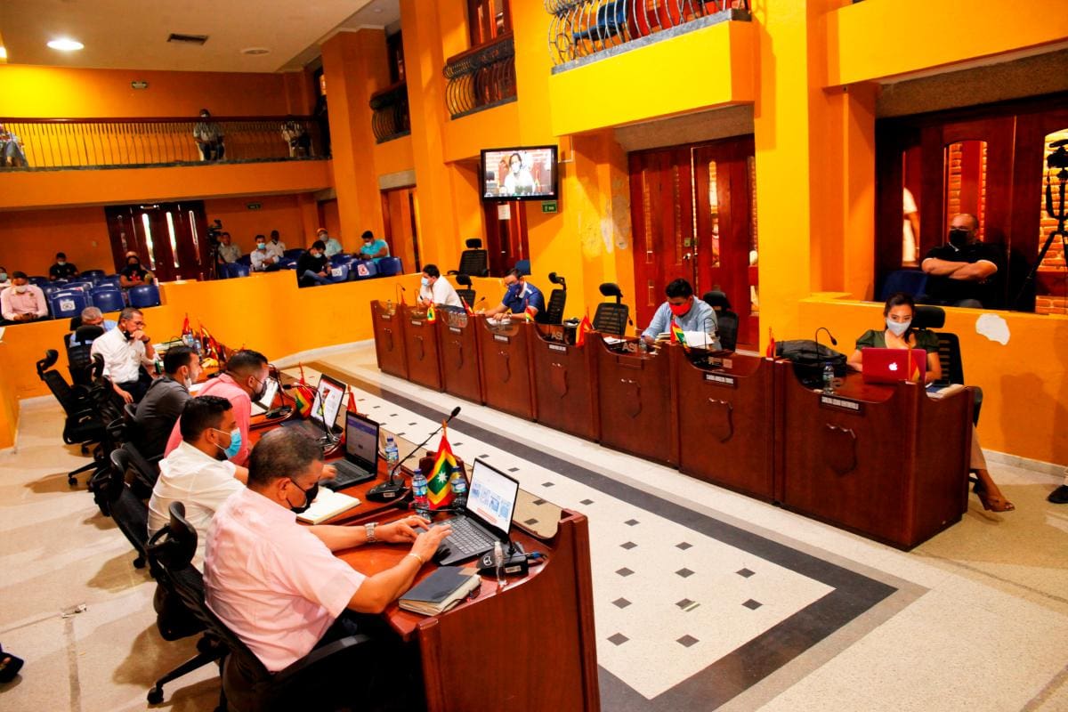 Clausura de sesiones del Concejo terminó en un rifirrafe entre el Distrito y cabildantes