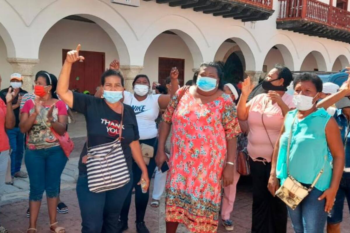 Con protesta, matronas rechazan festivales gastronómicos virtuales