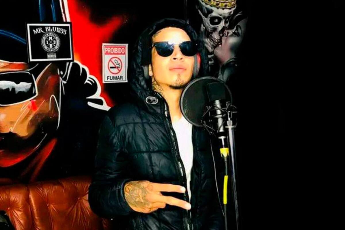 Hallan muerto a cantante colombiano en un apartamento, en México