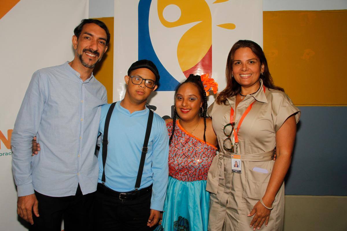 Jorge Mario Angulo, Nilson Bellido, María de los Ángeles Ochoa y Vanessa Henríquez.