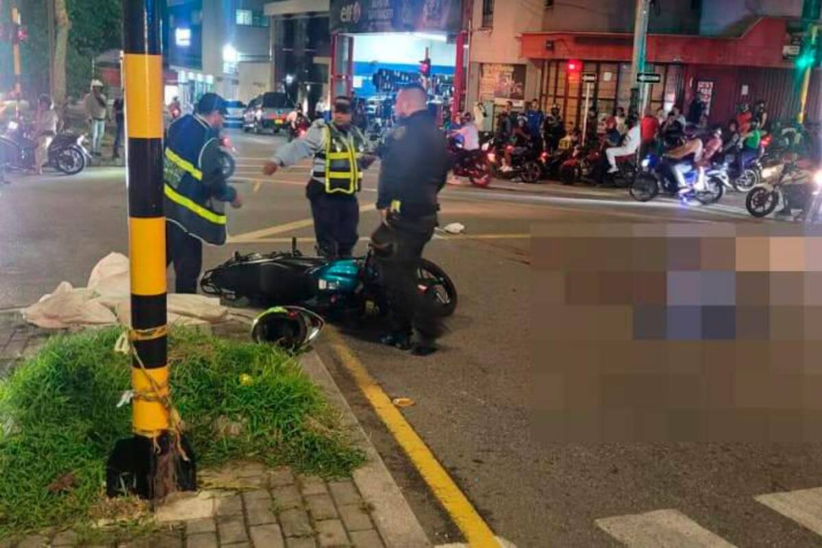 Violento choque de camión y moto dejó muerta a mujer que iba de parrillera
