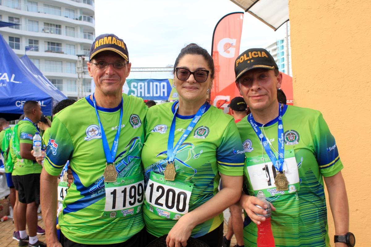 Álvaro Martínez, Mónica Fadul y el general Henry Sanabria Celis.