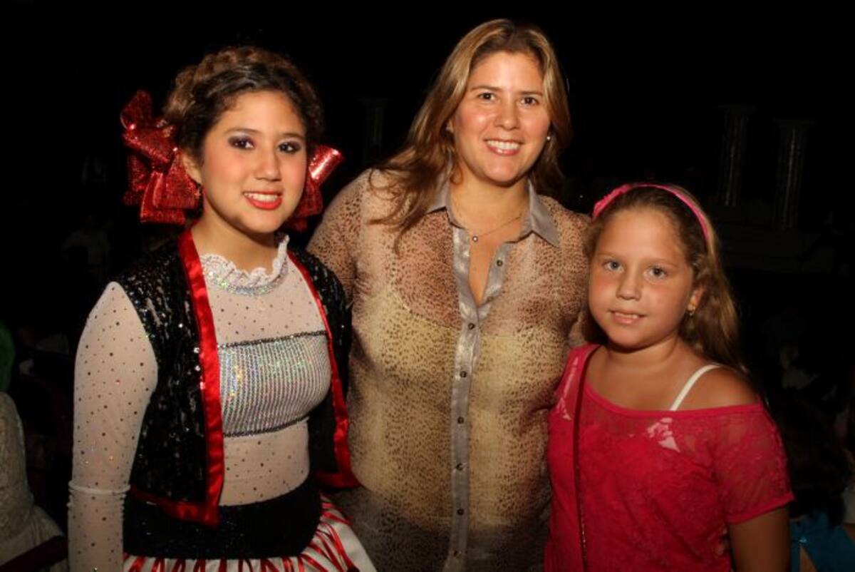 Alexandra Pulido, Erica Alvarado y Laura Alvarado.