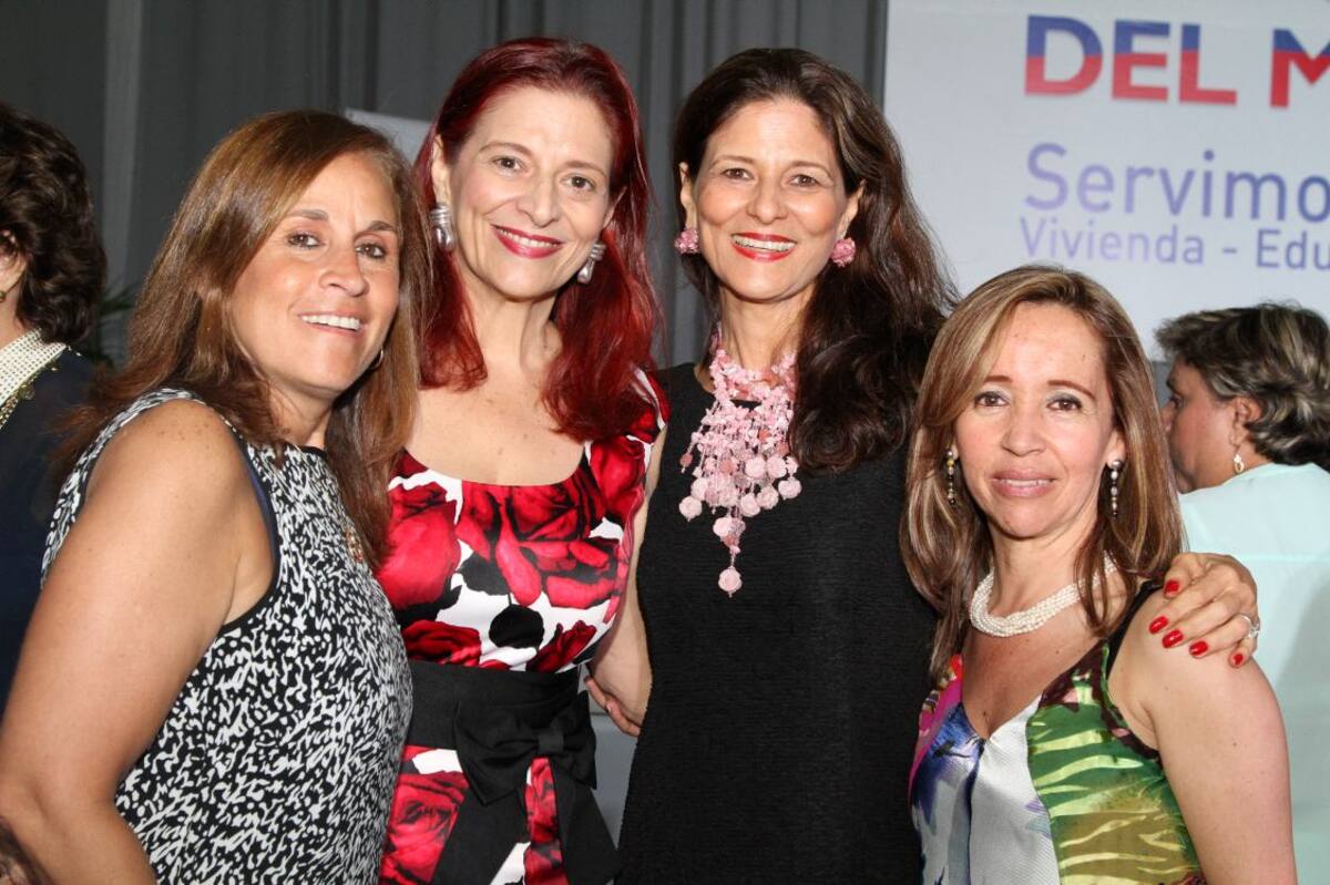 Patricia Ruiz, Emilia Fadul, Claudia Fadul y Marta Castañeda.