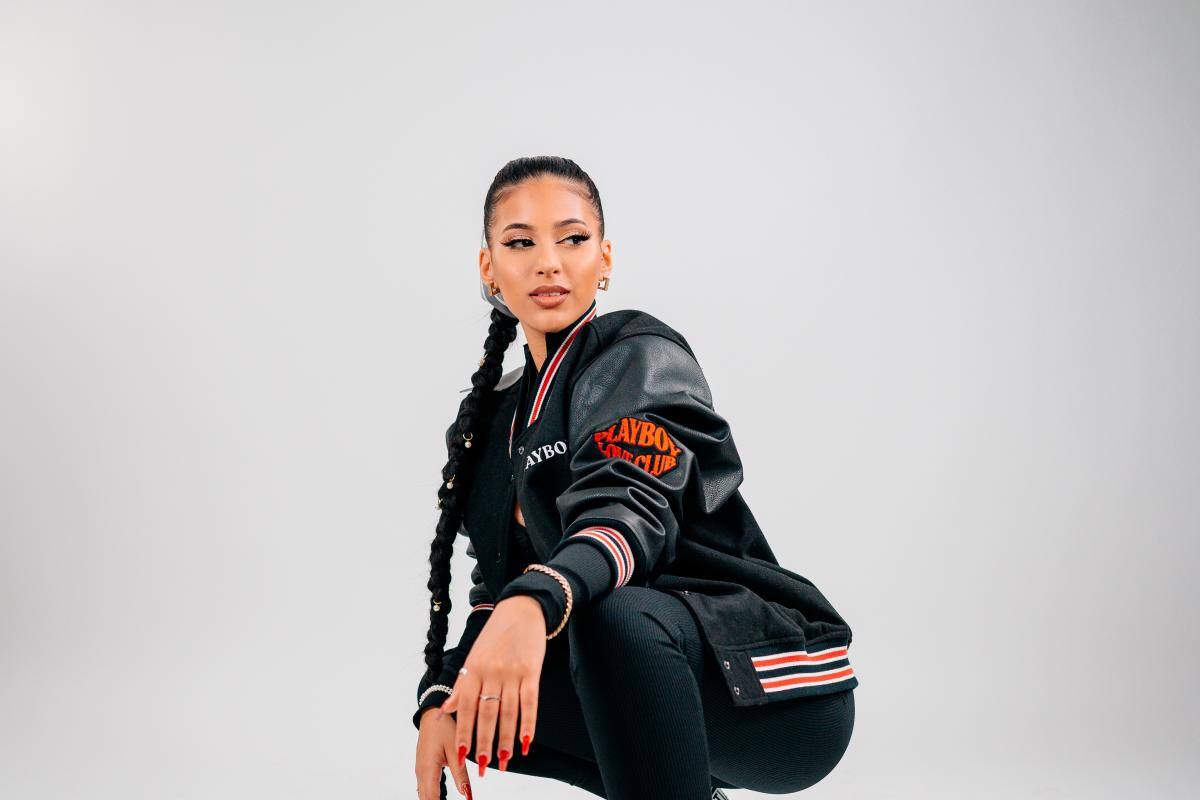 Leah Dibut dice presente en música como artista independiente